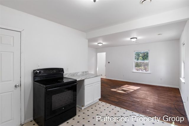 2107 8th Street, Muskegon, MI 49444
