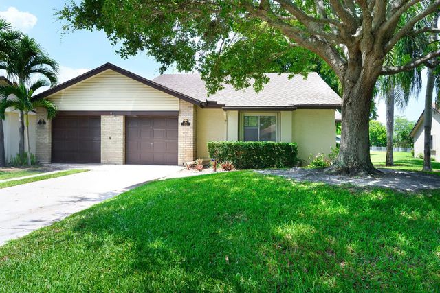 116 Village Walk Drive, Royal Palm Beach, FL 33411