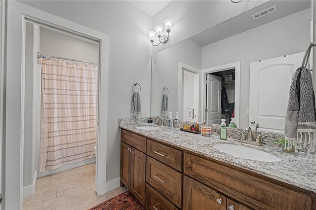 908 Fallon Street, Siloam Springs, AR 72761