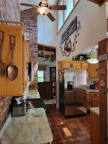 3165 S Manor COURT, New Berlin, WI 53151