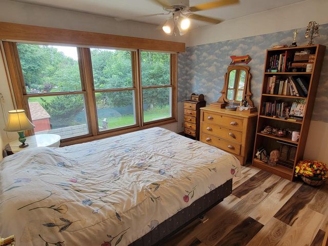3165 S Manor COURT, New Berlin, WI 53151