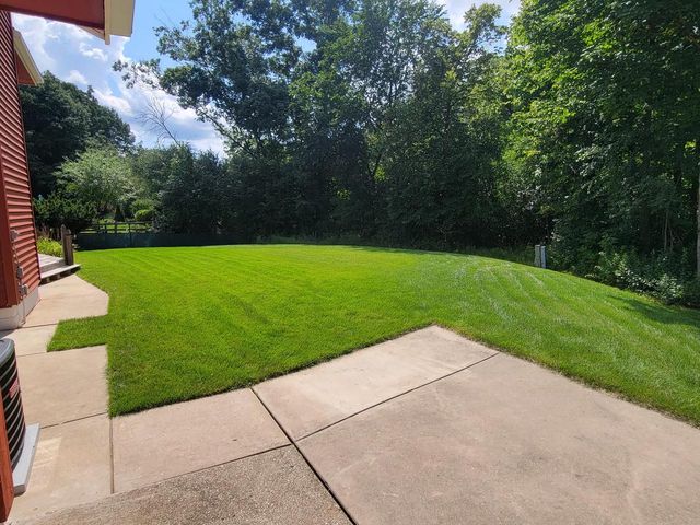 3165 S Manor COURT, New Berlin, WI 53151