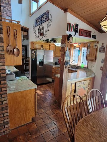 3165 S Manor COURT, New Berlin, WI 53151