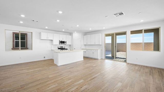 652 Semitone Lane, Henderson, NV 89015