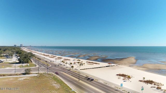 1200 Beach Drive, 903, Gulfport, MS 39507