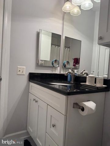 2550 JAMES MADISON CIR, Herndon, VA 20171