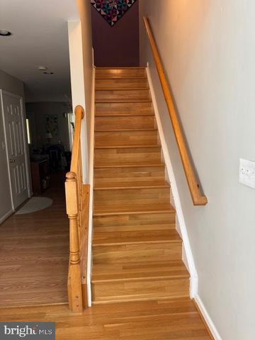 2550 JAMES MADISON CIR, Herndon, VA 20171