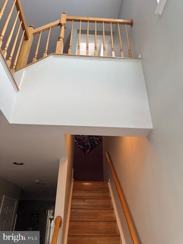 2550 JAMES MADISON CIR, Herndon, VA 20171