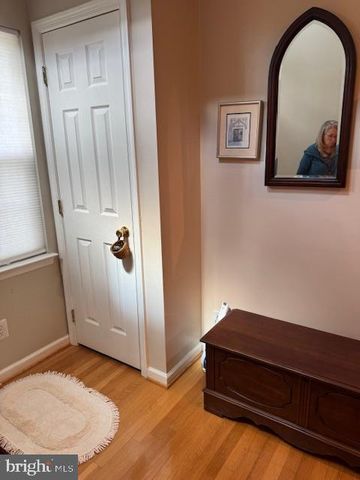 2550 JAMES MADISON CIR, Herndon, VA 20171
