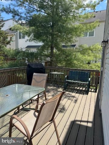 2550 JAMES MADISON CIR, Herndon, VA 20171