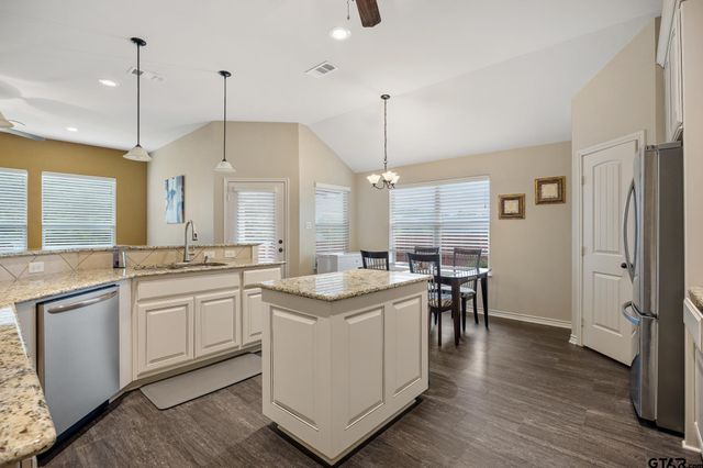 6631 Lacebark Cir, Tyler, TX 75703