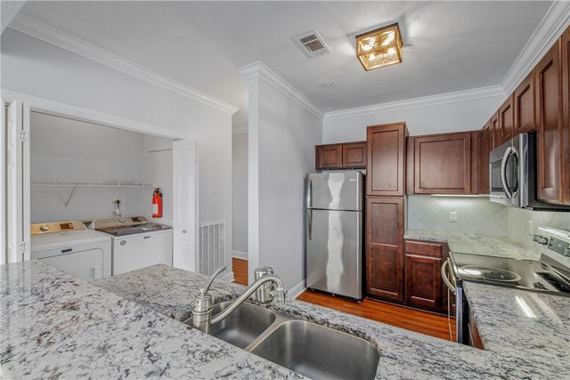 801 Luther Street W 106, College Station, TX 77840