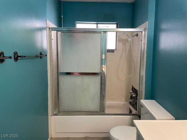 5712 Pinecone Place, Las Vegas, NV 89108