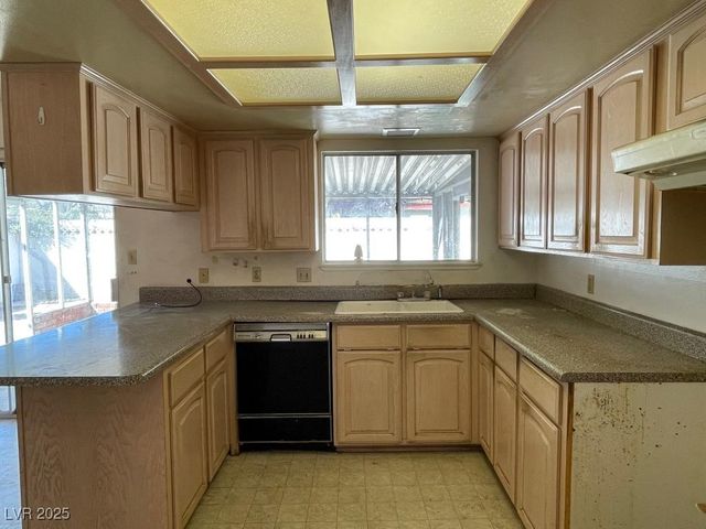 5712 Pinecone Place, Las Vegas, NV 89108