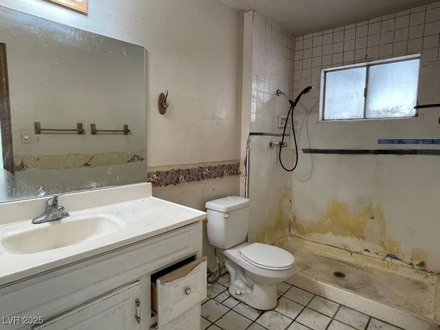 5712 Pinecone Place, Las Vegas, NV 89108