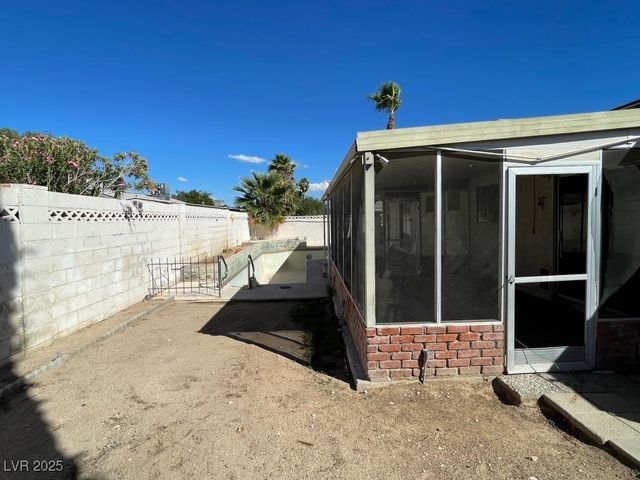 5712 Pinecone Place, Las Vegas, NV 89108