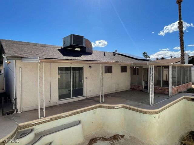 5712 Pinecone Place, Las Vegas, NV 89108