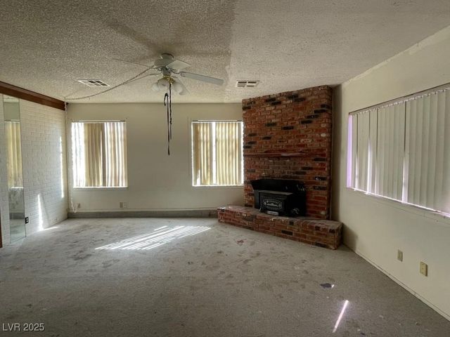 5712 Pinecone Place, Las Vegas, NV 89108