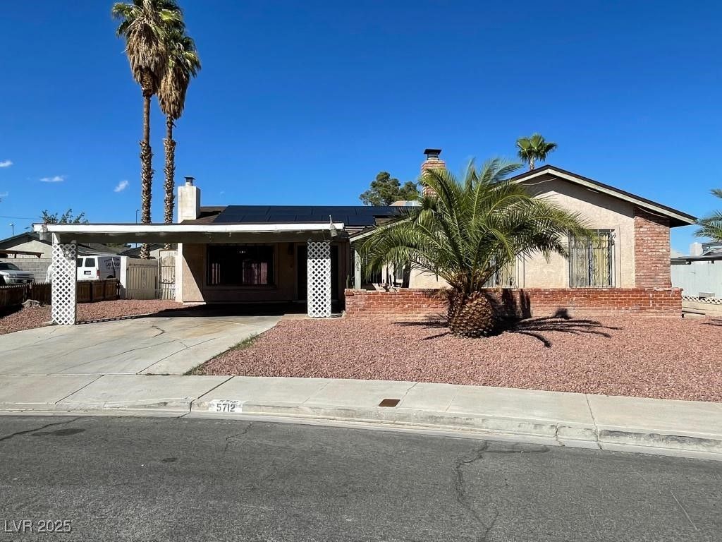 5712 Pinecone Place, Las Vegas, NV 89108
