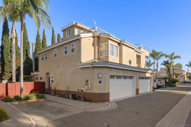 555 Eaton St. N, Oceanside, CA 92054
