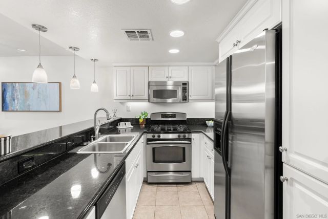 555 Eaton St. N, Oceanside, CA 92054