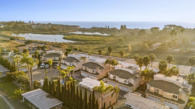 555 Eaton St. N, Oceanside, CA 92054