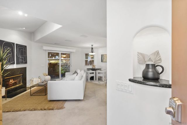 555 Eaton St. N, Oceanside, CA 92054