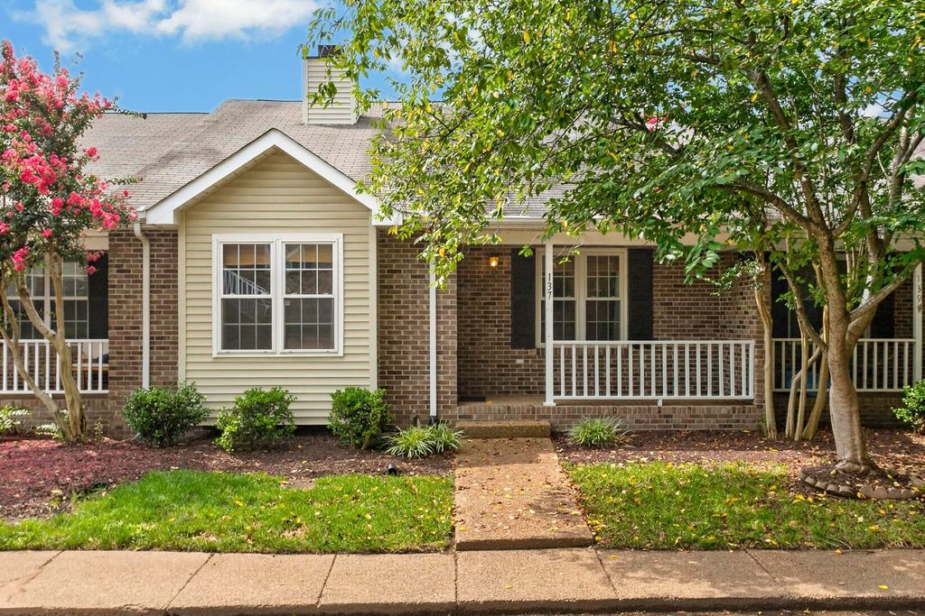 137 Pepper Ridge Cir, Antioch, TN 37013