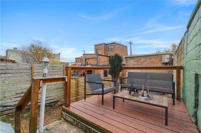 5241 Dresden Way, Lawrenceville, PA 15201