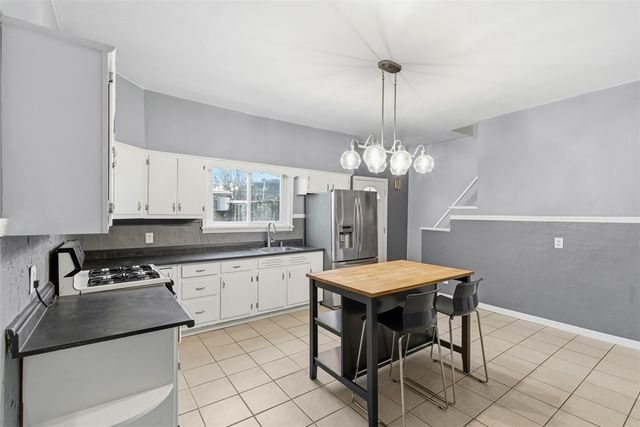 5241 Dresden Way, Lawrenceville, PA 15201