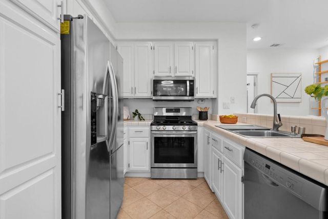 445 Milan Drive 202, San Jose, CA 95134