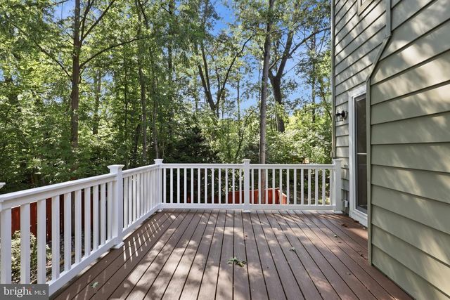 5079 LAMBSGATE LN, Woodbridge, VA 22193