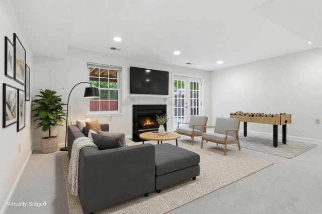 5079 LAMBSGATE LN, Woodbridge, VA 22193