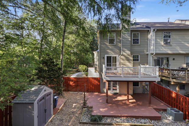 5079 LAMBSGATE LN, Woodbridge, VA 22193