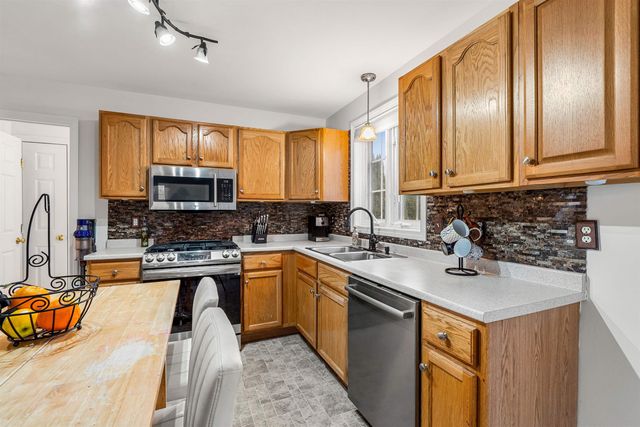 19 Whittemore Road, Pembroke, NH 03275