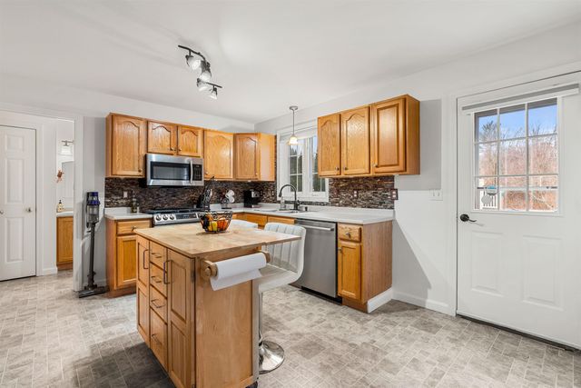 19 Whittemore Road, Pembroke, NH 03275