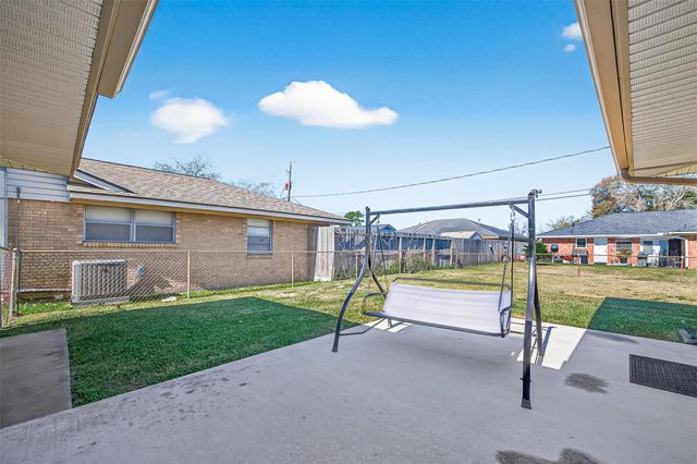 2607 Penfield Street, Pasadena, TX 77506