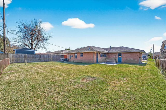 2607 Penfield Street, Pasadena, TX 77506