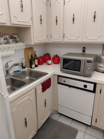 3113 S Ocean Dr 504, Hallandale Beach, FL 33009