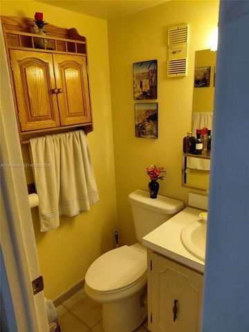 3113 S Ocean Dr 504, Hallandale Beach, FL 33009