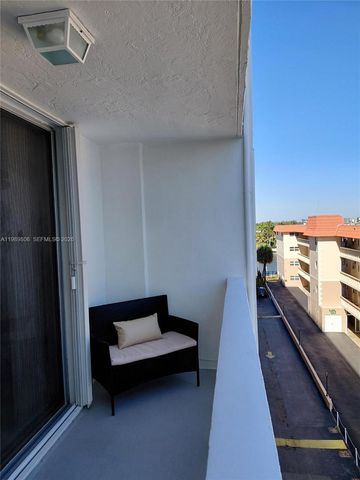 3113 S Ocean Dr 504, Hallandale Beach, FL 33009