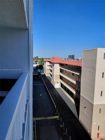 3113 S Ocean Dr 504, Hallandale Beach, FL 33009