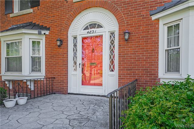 4831 Lewiston Road, Niagara Falls, NY 14305