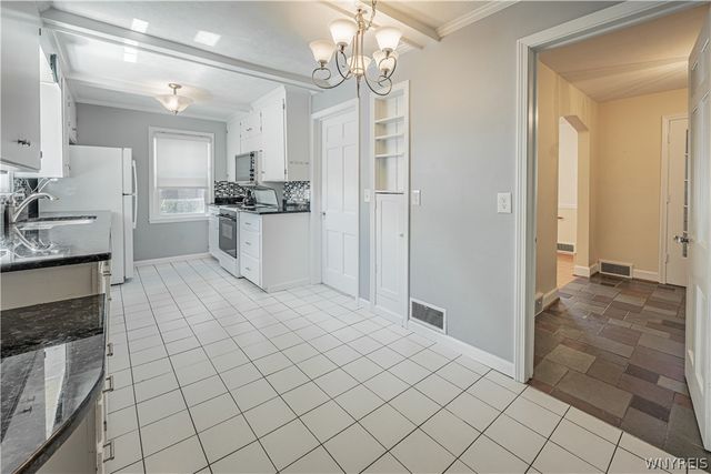 4831 Lewiston Road, Niagara Falls, NY 14305