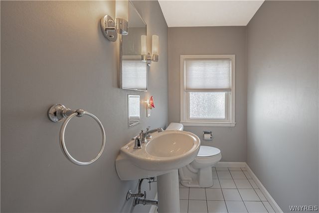 4831 Lewiston Road, Niagara Falls, NY 14305