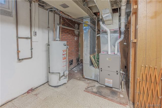 4831 Lewiston Road, Niagara Falls, NY 14305
