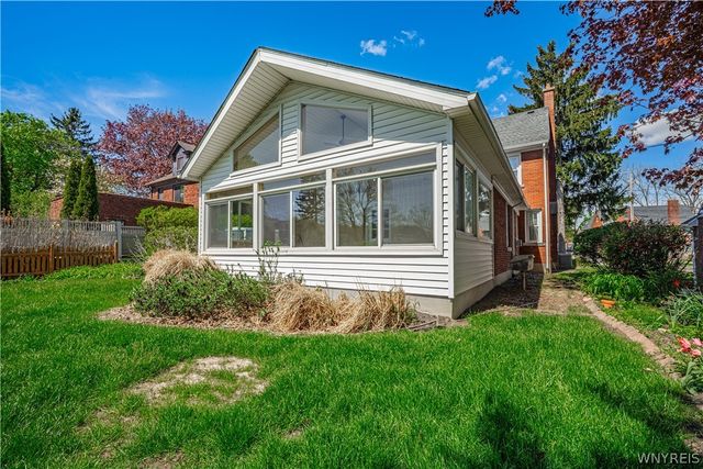 4831 Lewiston Road, Niagara Falls, NY 14305