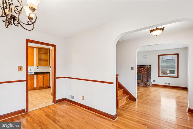 229 GRALAN RD, Baltimore, MD 21228