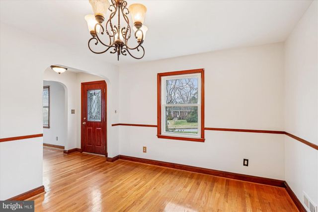 229 GRALAN RD, Baltimore, MD 21228