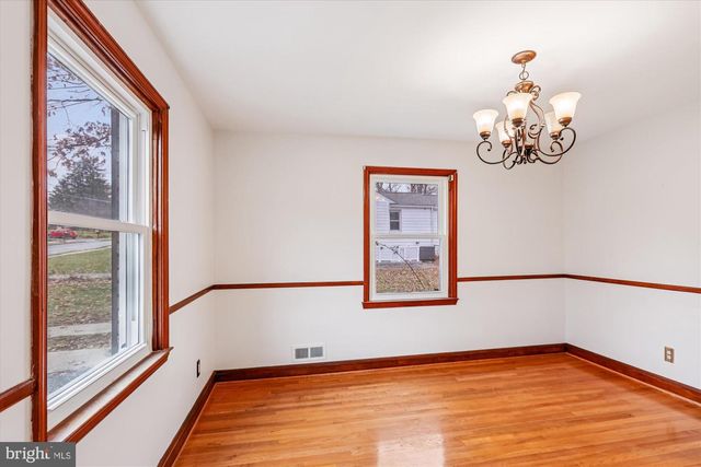 229 GRALAN RD, Baltimore, MD 21228